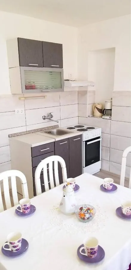 Apartmani Cagalj Trogir 0*,  Croatia